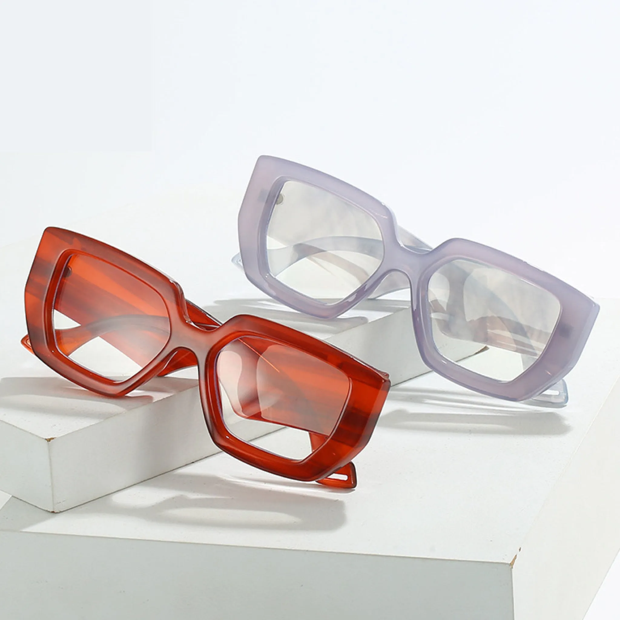 Ava Clear Frames
