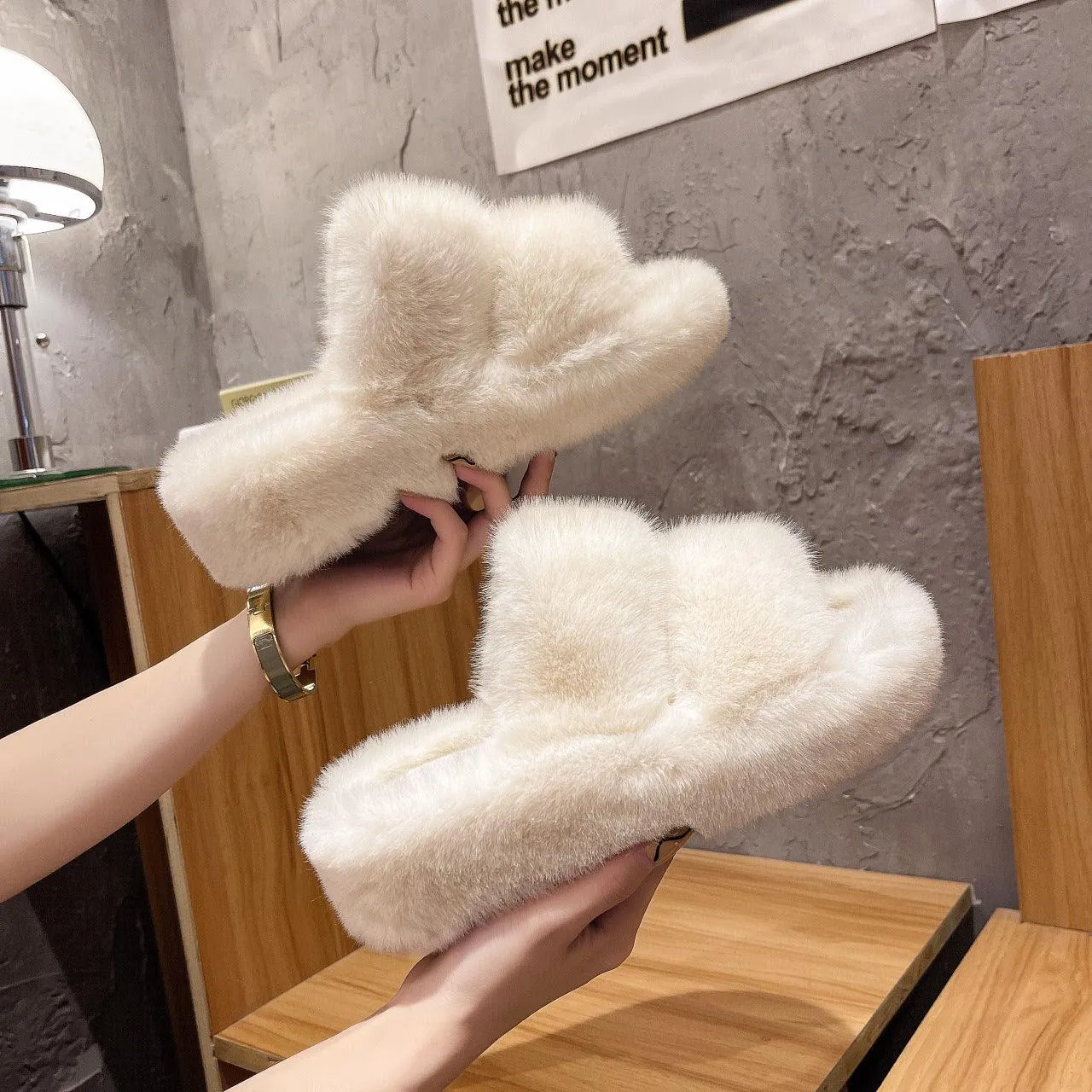 Women Wool Slippers